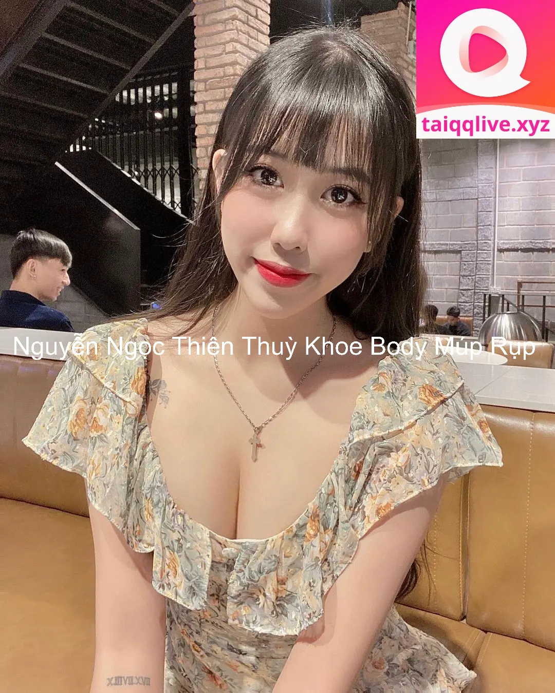 Nguyễn Ngọc Thiên Thuỳ Khoe Body Múp Rụp 5