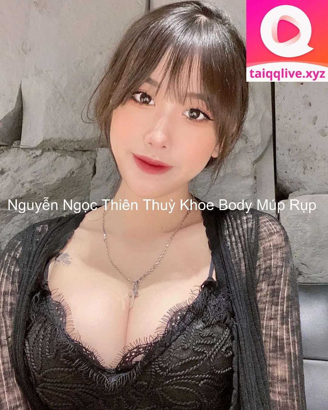 Nguyễn Ngọc Thiên Thuỳ Khoe Body Múp Rụp 6